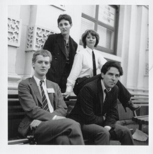 young charlatans mono1